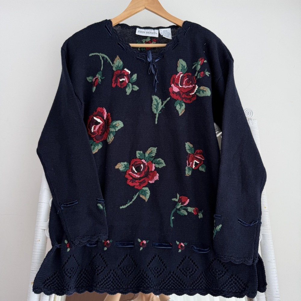 Vintage Sweater Women Medium Navy Hand Embroidered Rose Ramie Cotton Knit Granny